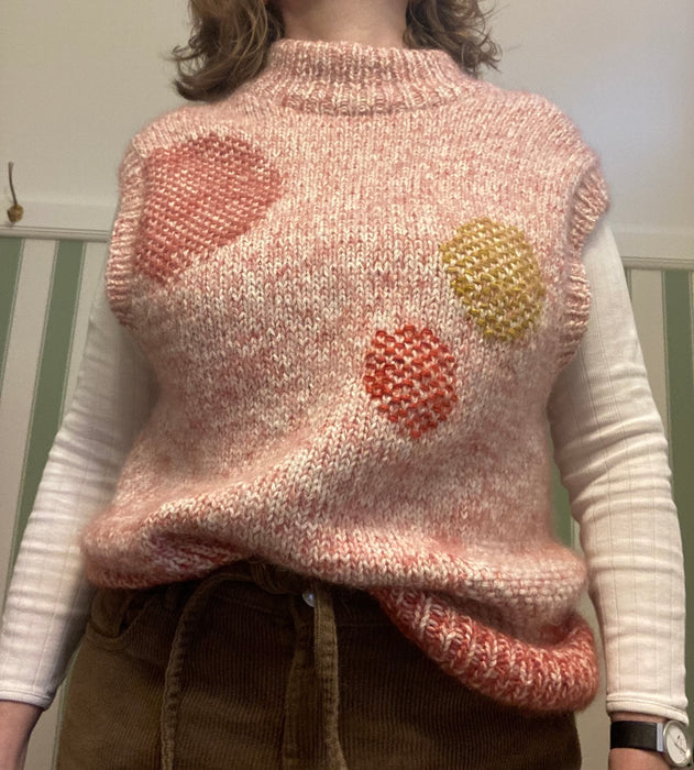STRIKKEKIT Bloom vest - Camilla Vad